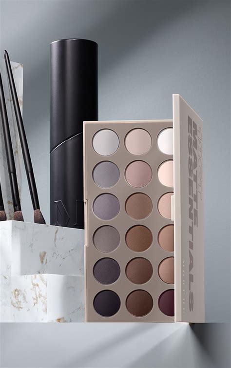 matte essentials artistry palette.